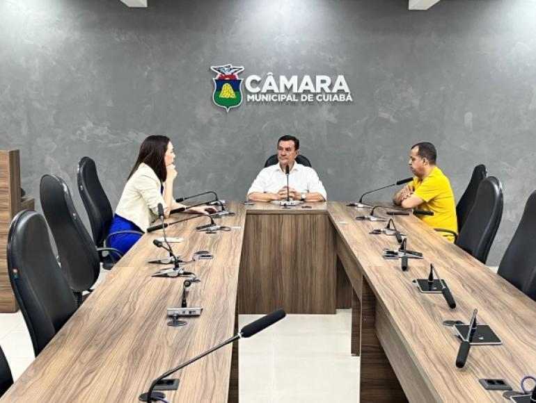 Vereadores debatem melhorias para o Mercado do Porto e Shopping Orla 